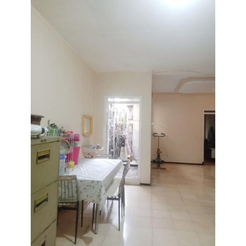 Dijual Rumah 2 Lantai 6KT 4KM SHM Lokasi Sulfat - Kota Malang