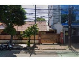 Dijual Rumah Di KH Abdullah Syafei Tebet, Hanya 11 Menit ke Tol Tebet - Jakarta Selatan