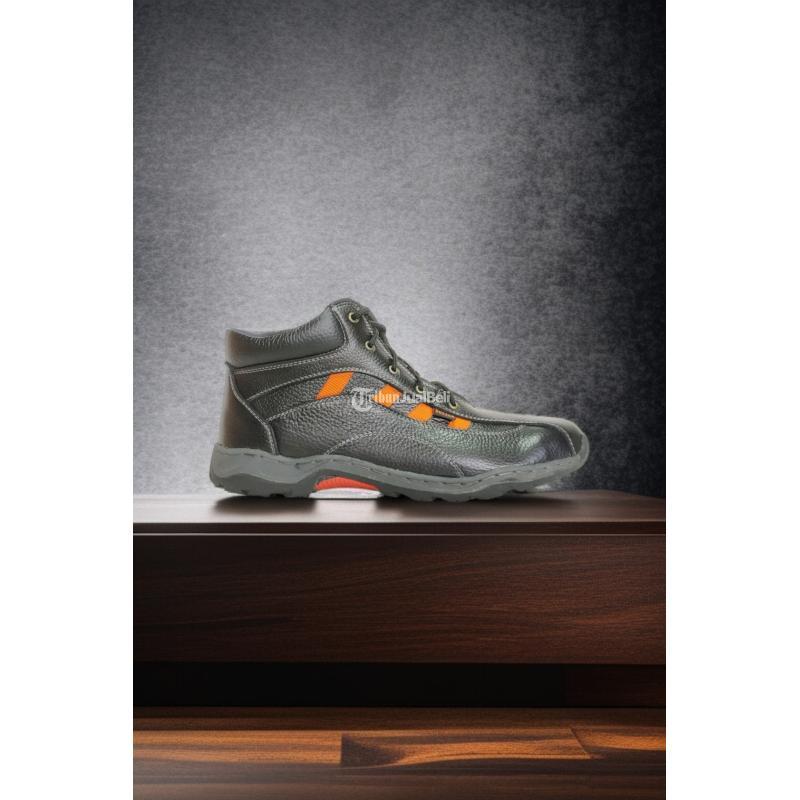  Safety Shoes Tinggi 15cm - Balikpapan