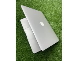 Dijual Laptop Second, Macbook Air 2013, 13 inch, RAM 8GB, SSD 128G, Normal - Makassar