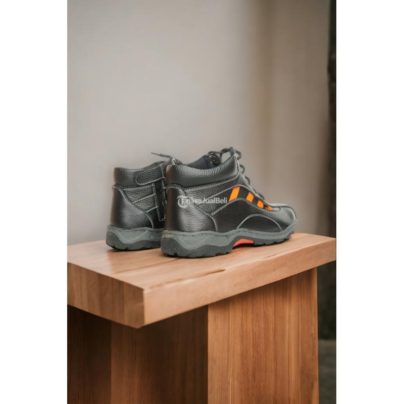 Tempat Safety Shoes Kulit Asli - Gresik