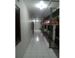 Dijual Kos, LT. 120m2, LB. 120m2, SHM, 4 Kamar, sebelah Rumah Sakit Ngipang - Solo