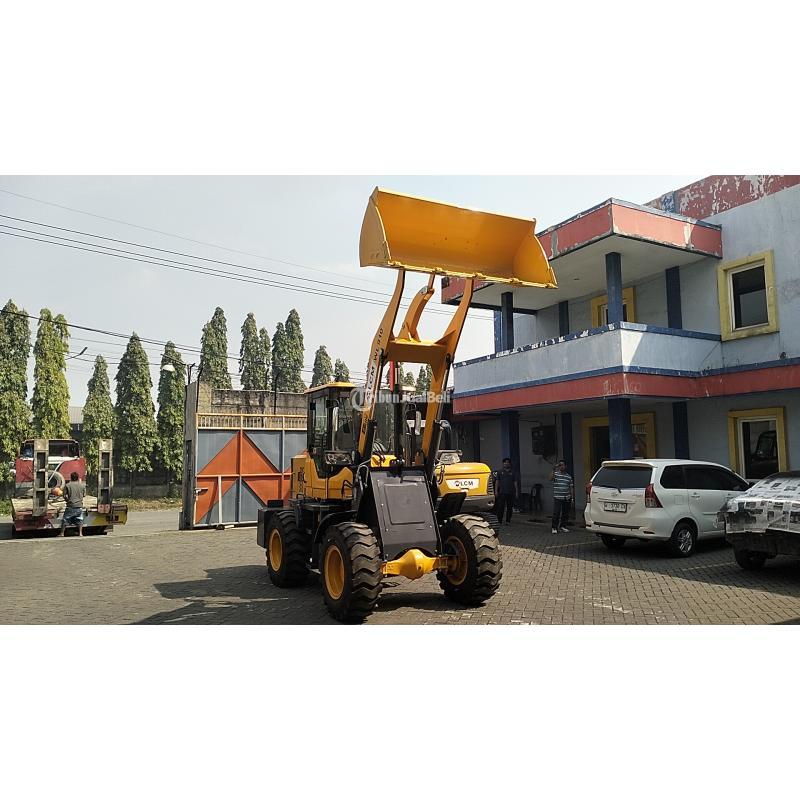 Wheel Loader 1 Kubik LCM Engine Yunnei - Sidoarjo