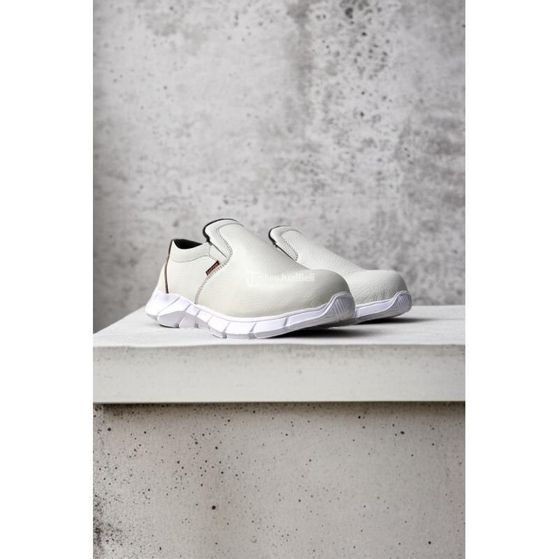 Distributor Safety Shoes - Gresik