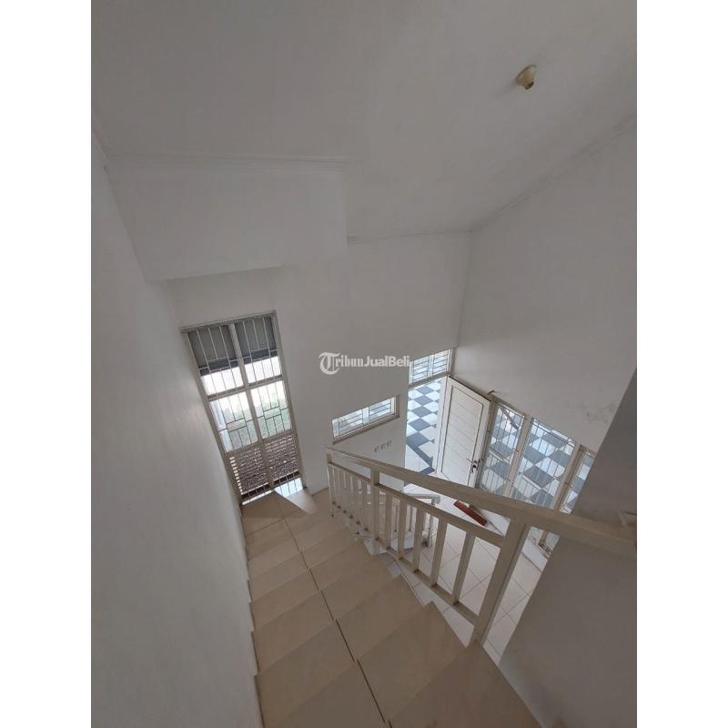 Jual Rumah Hook 2 Lantai di Sentul, SHM, 2 KT, Strategis dan Luas 165 m2 Bekas - Bogor