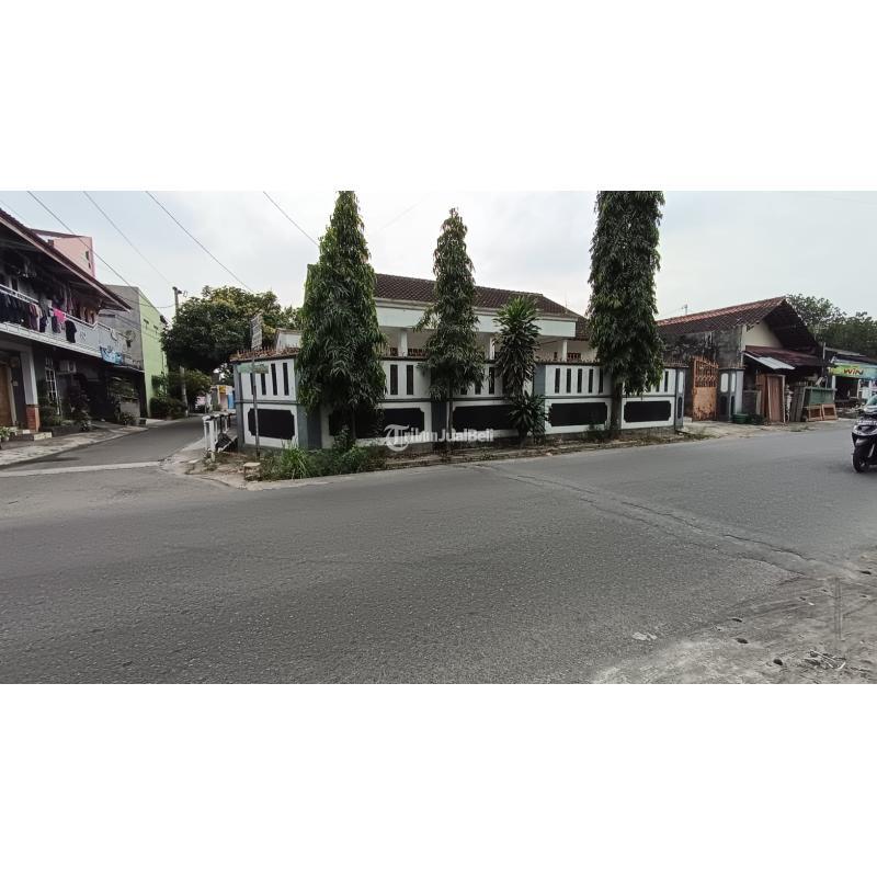 Dijual Rumah Tipe 150 2KM 3KT SHM Tepi Jalan Laweyan - Solo