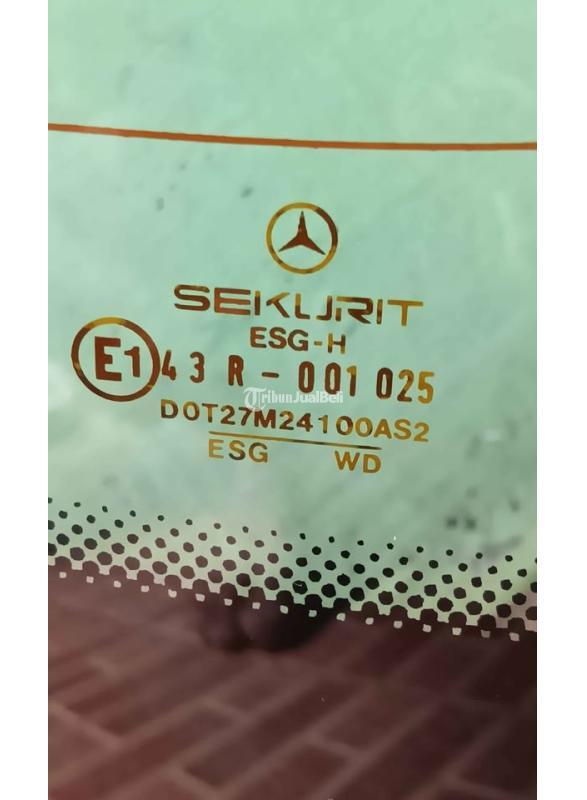 Kaca Belakang Mercy W124 Mercy Boxer Merk Sekurit - Jakarta Timur