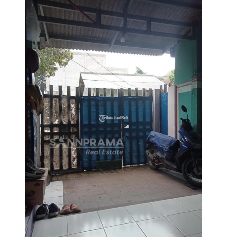Jual Rumah Second Luas 72 m2 di Komplek BSI Sawangan - Depok