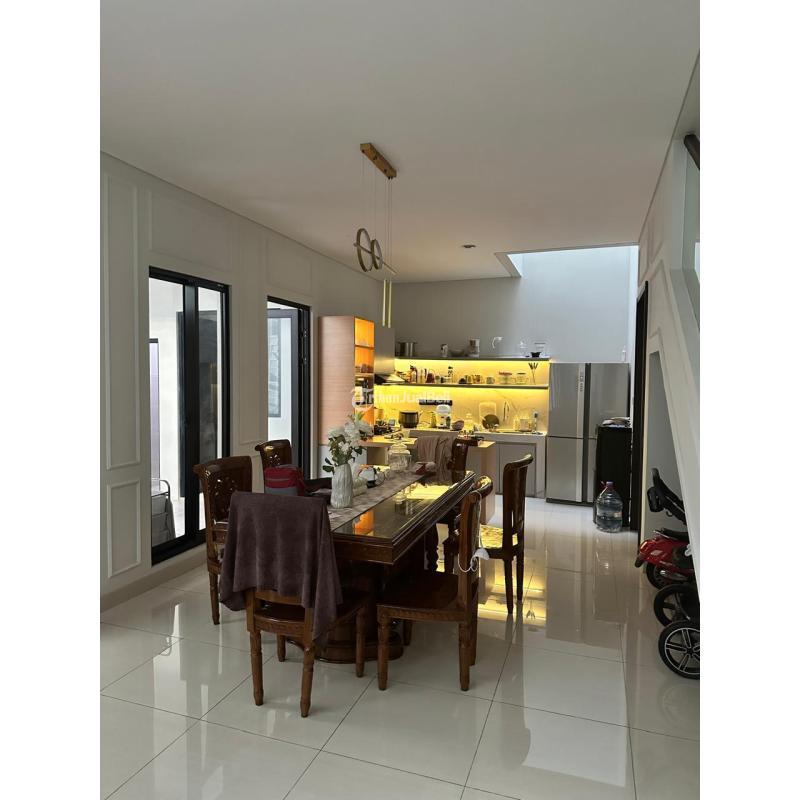 Dijual Rumah Mewah Cluster Emily Summarecon Gedebage Selatan 2 Lantai SHM - Bandung Kota