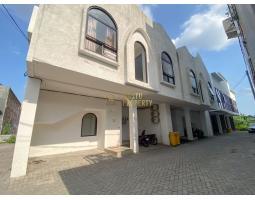 Dijual Kost 14 Kamar Strategis Dekat UGM Fully Furnish Dalam Ringroad - Yogyakarta