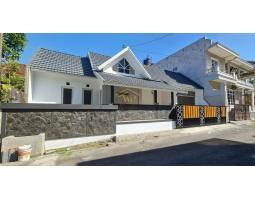 Jual Villa Luas 250 m2 One Gate System Di Nagaglik - Sleman