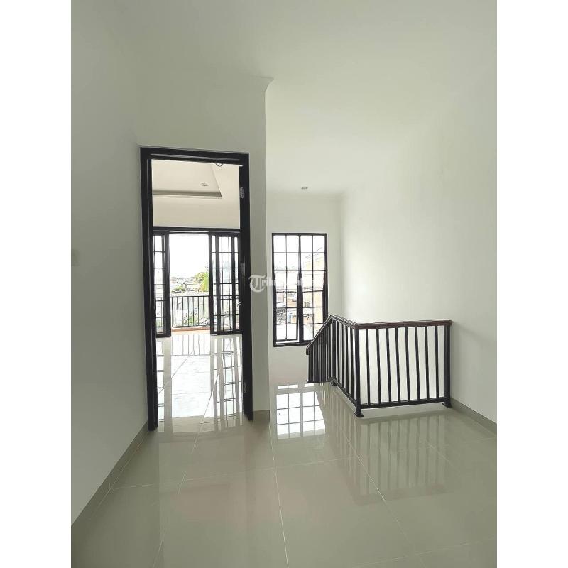 Dijual Rumah 2 Lantai Classic Modern Tipe 90 Baru Siap Huni di Bintaro SHM, Harga Nego - Tangerang Selatan