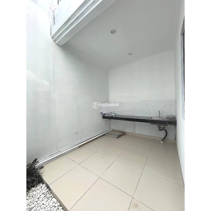 Dijual Rumah 2 Lantai Classic Modern Tipe 90 Baru Siap Huni di Bintaro SHM, Harga Nego - Tangerang Selatan