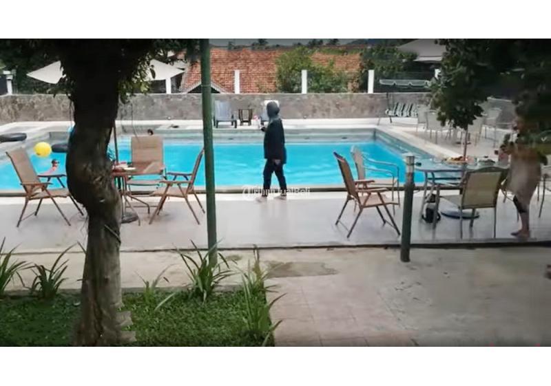 Dijual Rumah Vila Cantik, 6KT, 3KM, SHM, Dengan Kolam Renang, di Jalan Rajamandala, Cipatat - Bandung Barat