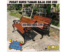 Kursi Taman Besi Mebel Antik Kuno - Karangasem