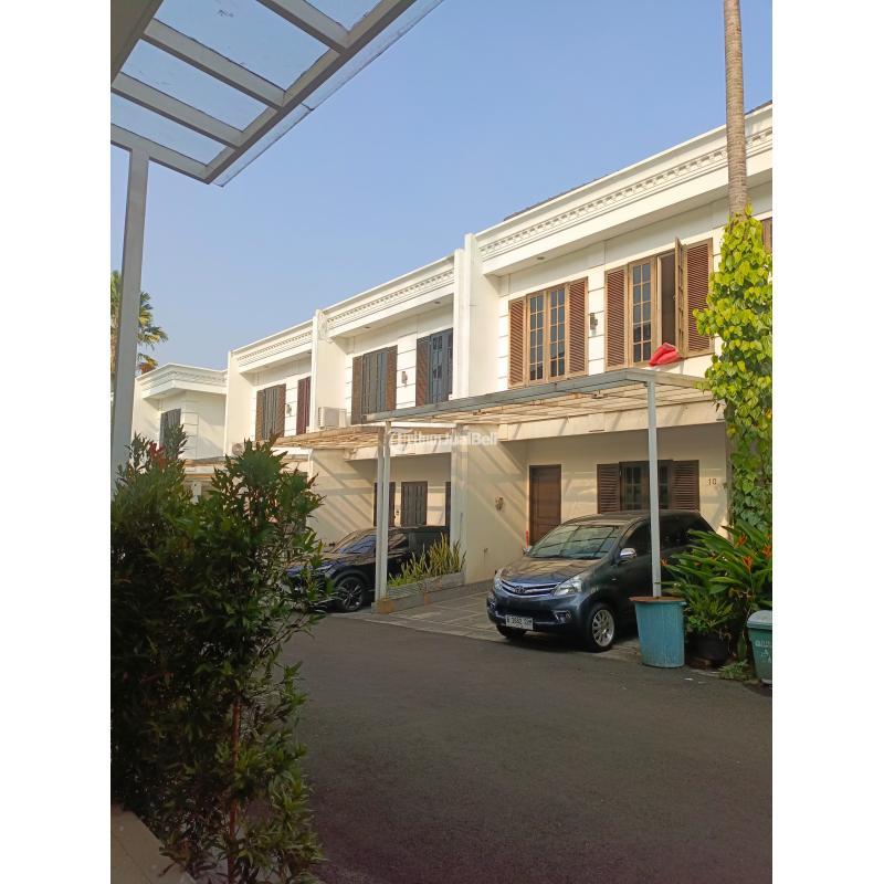 Dijual Rumah Strategis 2 Lantai, 5KT, 4KM, Siap Huni, Dalam Town House, Legalitas Lengkap, Hanya 2,5M - Jakarta Selatan