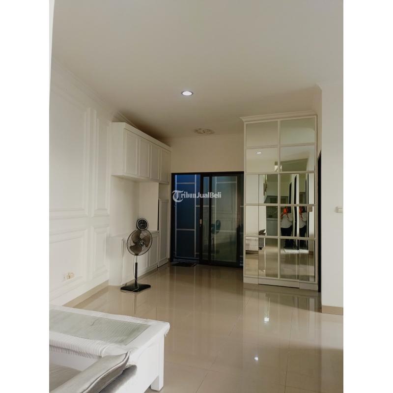 Dijual Rumah Strategis 2 Lantai, 5KT, 4KM, Siap Huni, Dalam Town House, Legalitas Lengkap, Hanya 2,5M - Jakarta Selatan