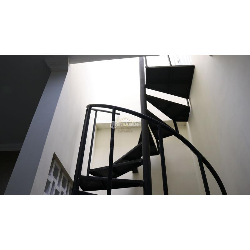 Dijual Rumah 2 Lantai, Lt. 121m2, Lb. 138m2, Shm, Dalam Perumahan, Di Kalasan, Sleman - Yogyakarta