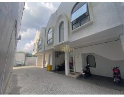 Jual Kost Terbaik Luas 200 m2 LT 114 m2 Strategis Di Jamal Mlati - Sleman 