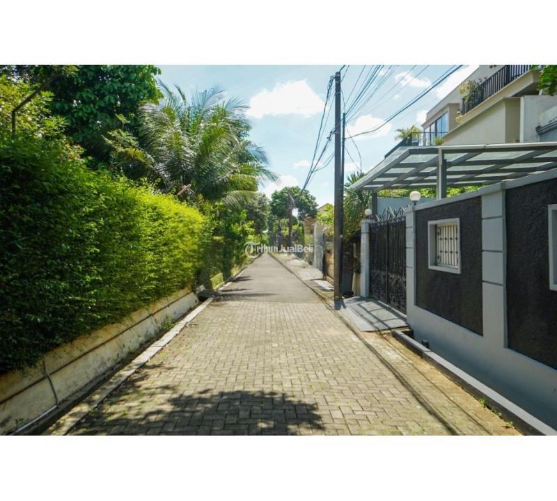 Dijual Rumah Dengan Kolam Renang di Lebak Bulus, Hanya 12 Menit Ke Tol Fatmawati - Jakarta Selatan