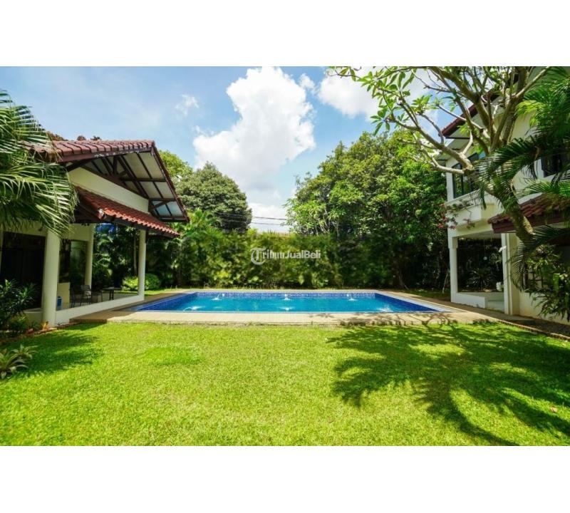 Dijual Rumah Dengan Kolam Renang di Lebak Bulus, Hanya 12 Menit Ke Tol Fatmawati - Jakarta Selatan