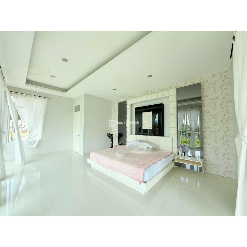 Jual Rumah 3 Lantai Bekas Luas 442 m2 View Golf dan Gunung di Cluster Elite Sentul - Bogor