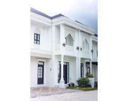 Dijual Rumah Tipe 160 SHM 4KT 4KM Castavia Royale Aqsha - Pekanbaru
