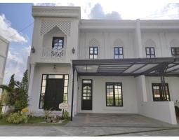 Dijual Rumah Castavia Royale Aqsha Tipe 160 4KT 4KM SHM - Pekanbaru 