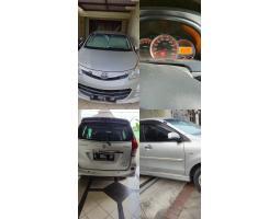 Mobil Toyota Avanza Veloz 15 AT Bekas 2014 - Serang