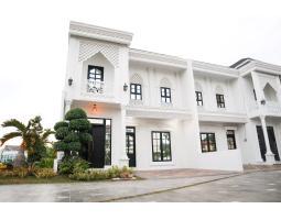 Dijual Rumah Castavia Royale Aqsha Tipe 160 4KT 4KM SHM - Pekanbaru 
