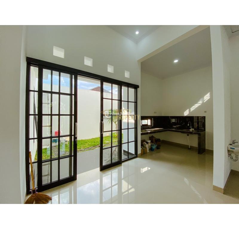 Jual Rumah Mewah Tipe 100 Baru Siap Huni Dekat PPPG Kesenian - Sleman