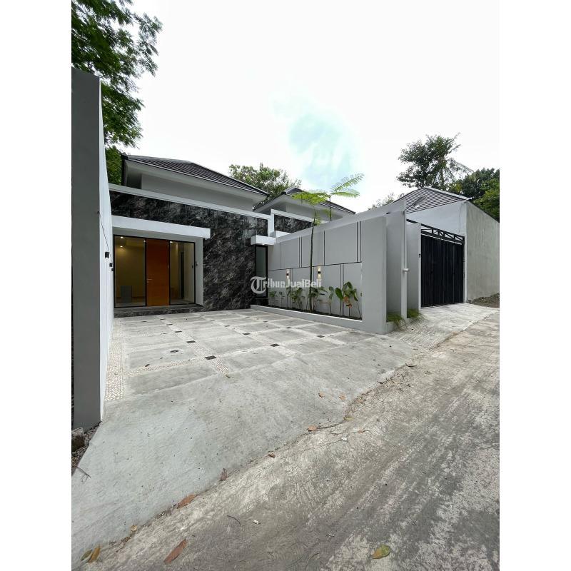 Jual Rumah Cantik Open Space LT 144 m2  dekat Kampus UII Jogja - Sleman