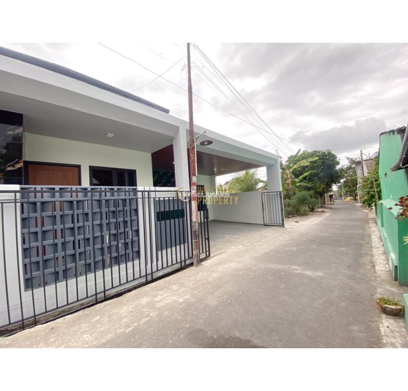 Dijual Rumah, Tipe 70, 3kt, 2km, Shm, Semi Furnished, Modern, Strategis Dekat Kampus Uii, Di Ngaglik, Sleman - Yogyakarta
