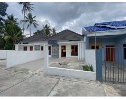 Dijual 2 Unit Rumah Siap Huni di Kalasan  Cocok untuk Investasi atau Keluarga Besar - Sleman