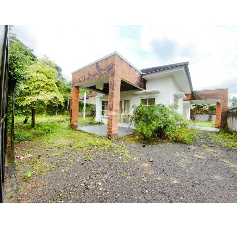 Jual Tanah Bonus Rumah Luas 701 m2 Di Sinduadi Mlati, Dalam Ringroad Jogja - Sleman