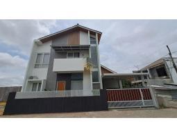 Jual Rumah Tipe 110 Baru Di Tengah Kota Jogja, Hanya 1 Milyaran Saja - Sleman