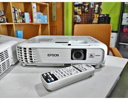 Sewa Proyektor Untuk Segala Kebutuhan - Pekanbaru