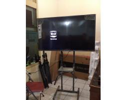 Distributor Bracket TV Standing Anti Karat - Bukittinggi