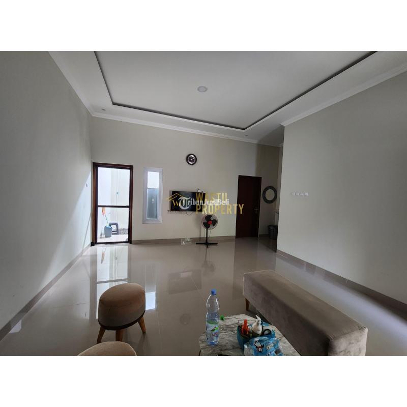 Dijual Rumah Second Sleman Bangunan Kokoh, Desain Estetik, Langsung Tempati - Sleman