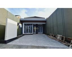 Dijual Rumah Siap Huni, Tipe 90, 3kt, 2km, Shm, Besar Dan Nyaman, Tanah Luas, Cocok Untuk Keluarga, Di Kalasan, Sleman - Yogyakarta