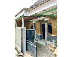 Dijual Rumah Luas 64 m2 Bekas Murah di Gentan Waru dekat Jalan Raya Mangesti - Solo