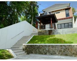 Dijual Villa Kasihan Bantul Private Pool, View Sawah - Bantul