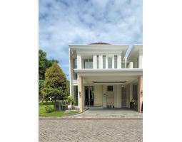 Dijual Rumah Mewah Minimalis SHM Komplek Casatobago Pakuwon City - Surabaya