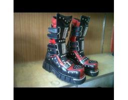 Sepatu Rock Kombinasi Warna - Bandung Kota