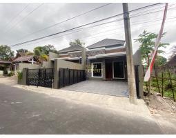 Jual Rumah Nyaman Tipe 72 Baru Dekat UII  Fasilitas Umum - Sleman