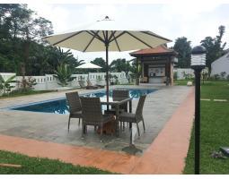 Set Meja Payung Taman Rotan Sintetis - Jakarta Selatan 