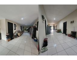 Jual Rumah Kost Luas 720 m2 Bekas Strategis di Komplek Citraland - Surabaya