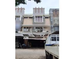 Dijual Ruko, Luas Bangunan 250m2, HGB, Super Strategis, Dekat Uniqlo Harapan Indah Avenue - Bekasi