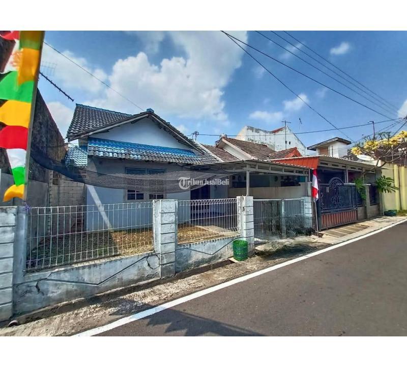 Dijual Murah Rumah Hitung Tanah Luas 163 m2 Bekas Strategis di Sumber - Solo