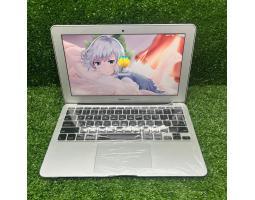 Dijual Macbook Second, Macbook Air 2013, Processor Intel Core I5, Hd 13 Inch, Ram 4 Gb, Ssd 128 Gb - Makassar